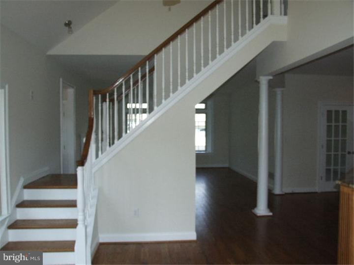 7 Strathmore Court Wallingford, PA 19086 - Photo 17 of 25 Breakfast Room