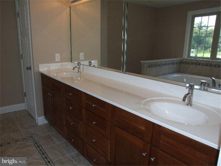 7 Strathmore Court Wallingford, PA 19086 - Photo 22 of 25 Master Bathroom