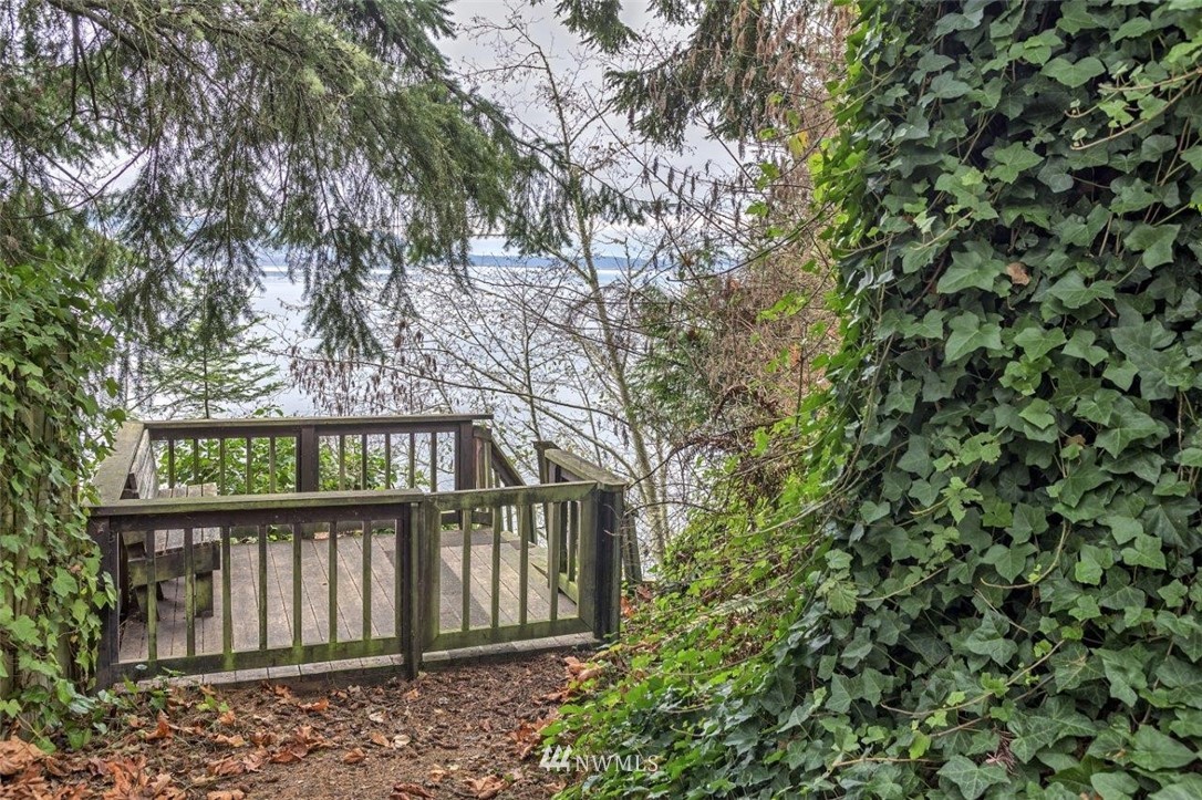1121 South Point Road Port Ludlow, WA 98365 - Photo 9 of 26 Gallery Image 9