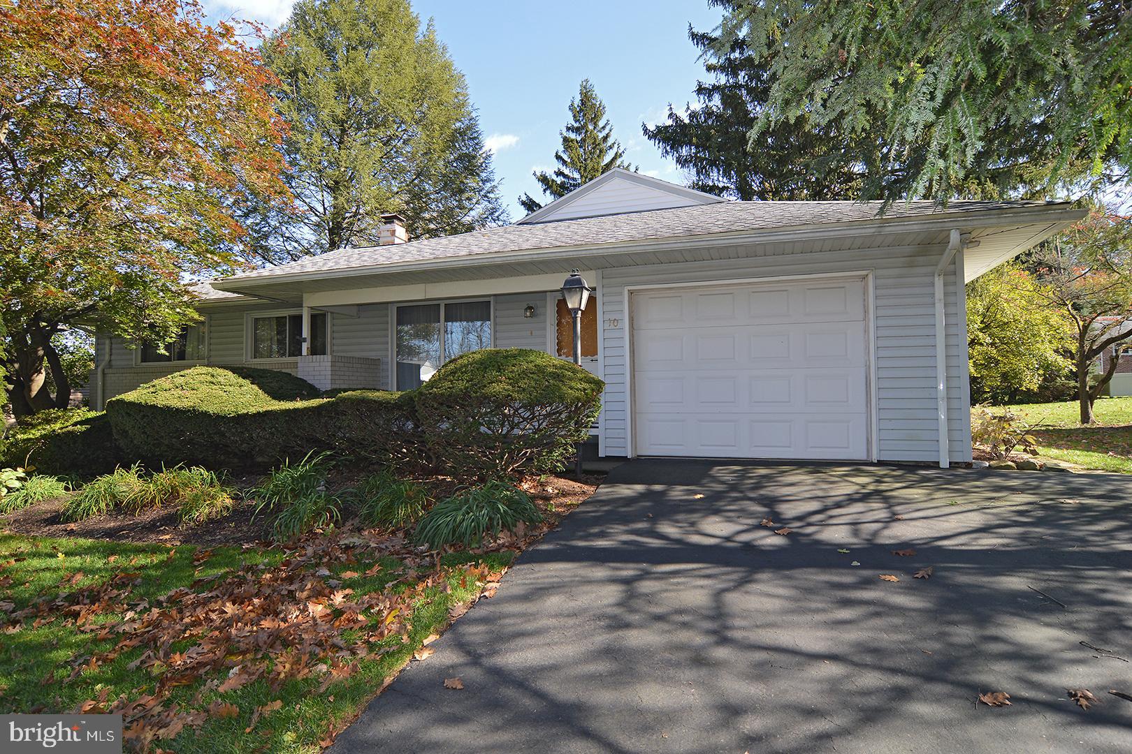 10 Larchwood Road Reading, PA 19610 - Photo 4 of 34 Gallery Image 4