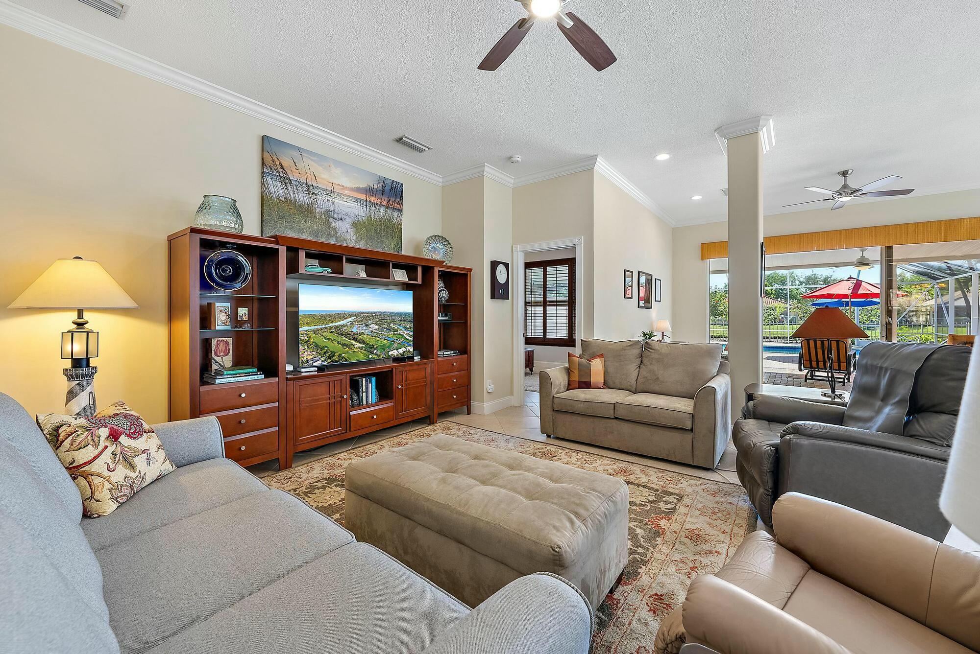 128 Hampton Circle Jupiter, FL 33458 - Photo 5 of 43 tempImageUeYtHu