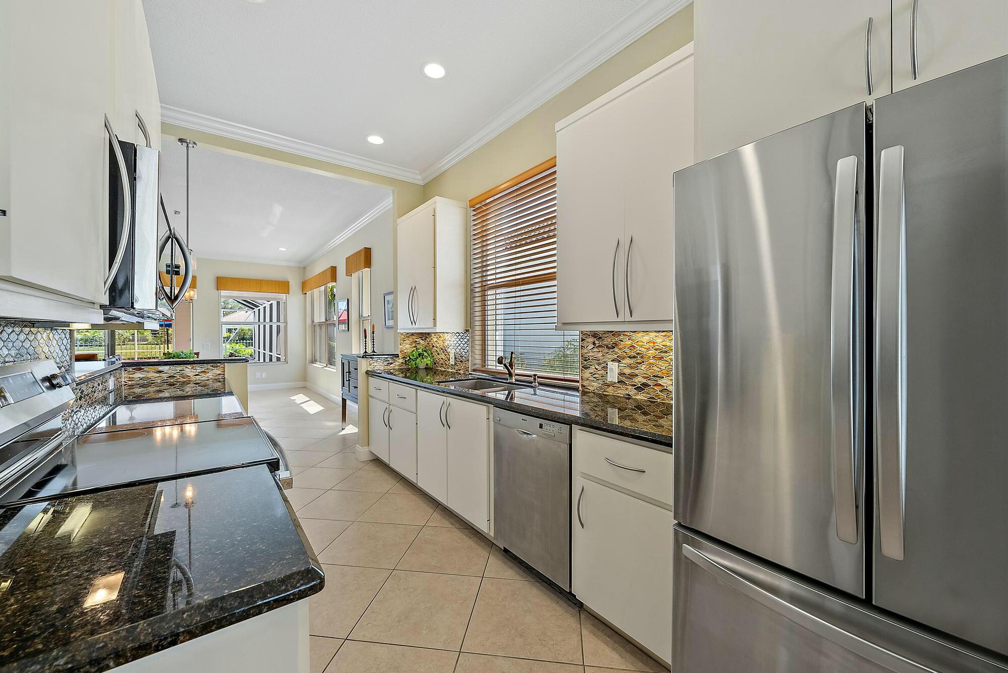 128 Hampton Circle Jupiter, FL 33458 - Photo 9 of 43 tempImageJLRUm9
