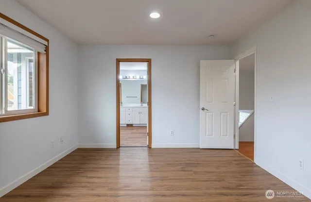 $3,750 | 26919 121st Place Southeast, Kent, WA 98030