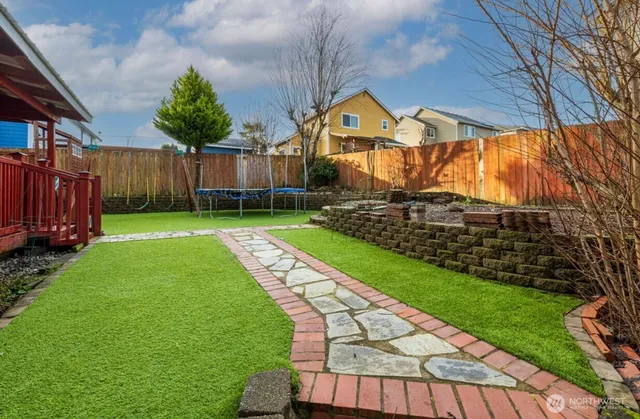 $3,750 | 26919 121st Place Southeast, Kent, WA 98030