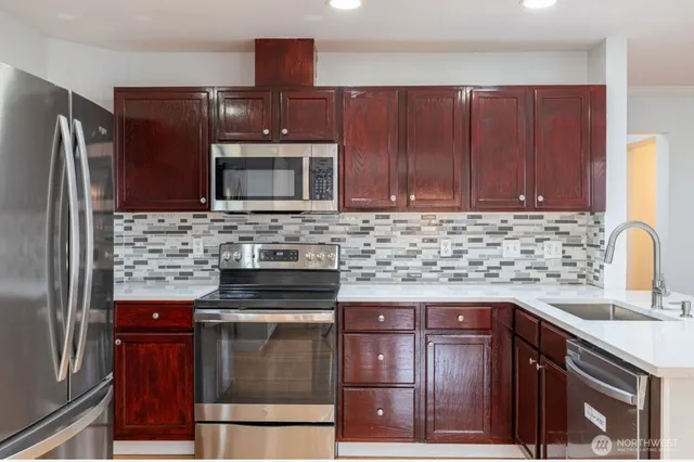 $3,750 | 26919 121st Place Southeast, Kent, WA 98030