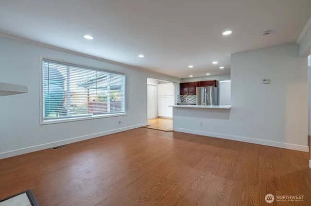 $3,750 | 26919 121st Place Southeast, Kent, WA 98030