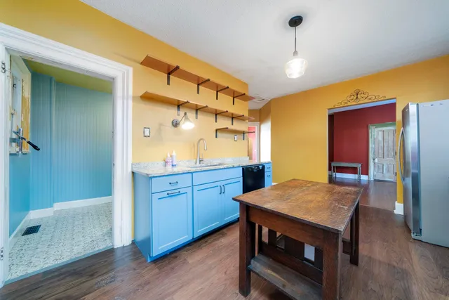 $150,000 | 732 Seminary Street, Rockford, IL 61104