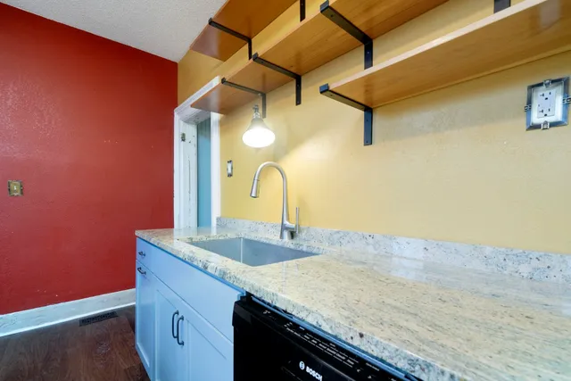 $150,000 | 732 Seminary Street, Rockford, IL 61104