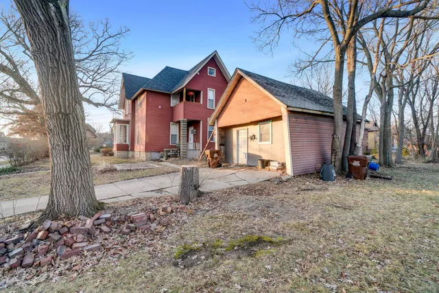 $150,000 | 732 Seminary Street, Rockford, IL 61104