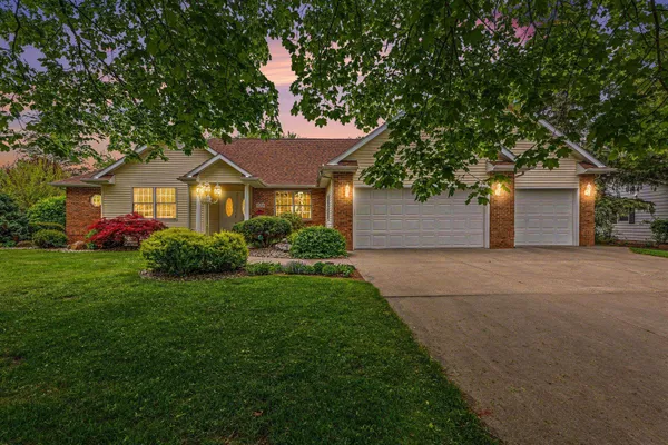 $425,000 | 1220 Glenwood Drive, Unit LOT: 36, Mount Pleasant, MI 48858