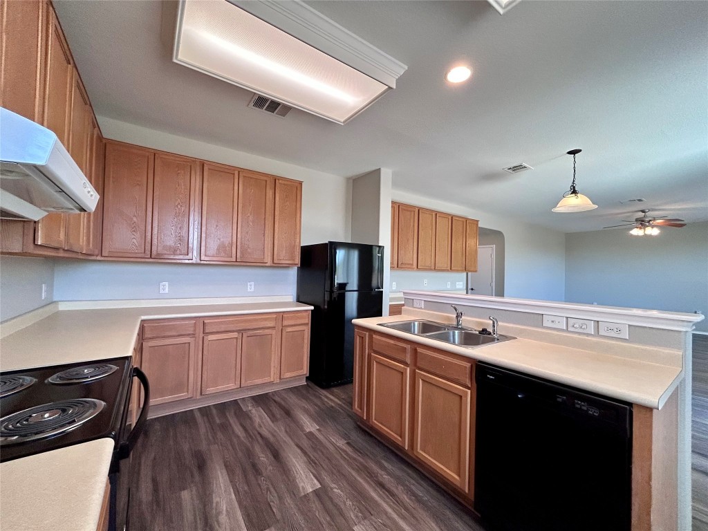 8916 Ipswich Bay Drive Austin, TX 78747 - Photo 13 of 39