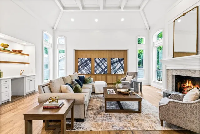 $1,685,000 | 7 Royal Terrace Court, Dallas, TX 75225