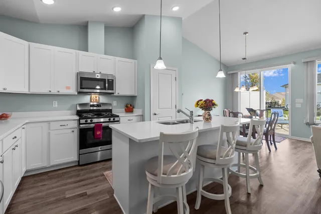 $395,000 | 415 Cadence Circle, Lake Geneva, WI 53147