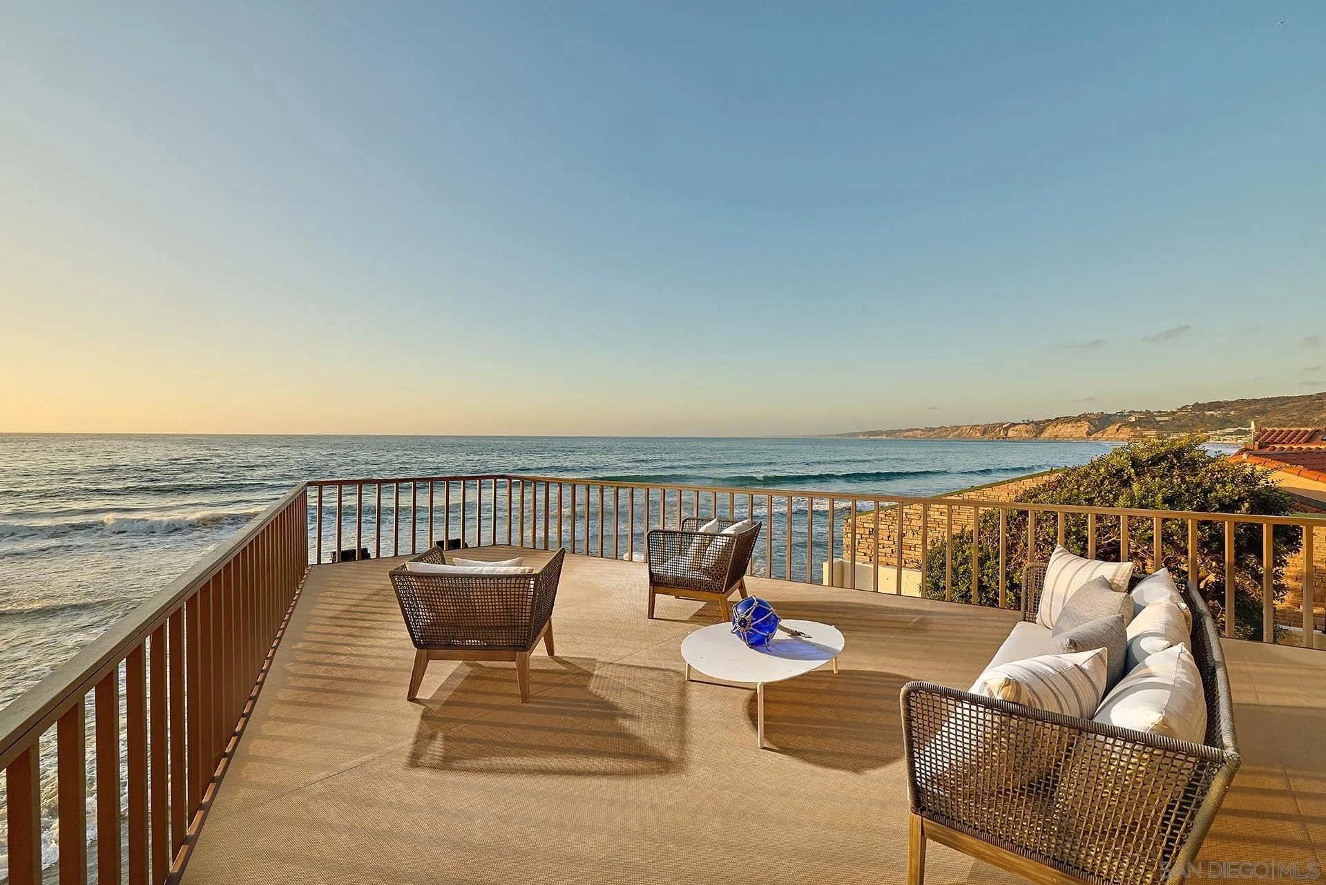 1920 Spindrift Drive La Jolla, CA 92037 - Photo 25 of 45