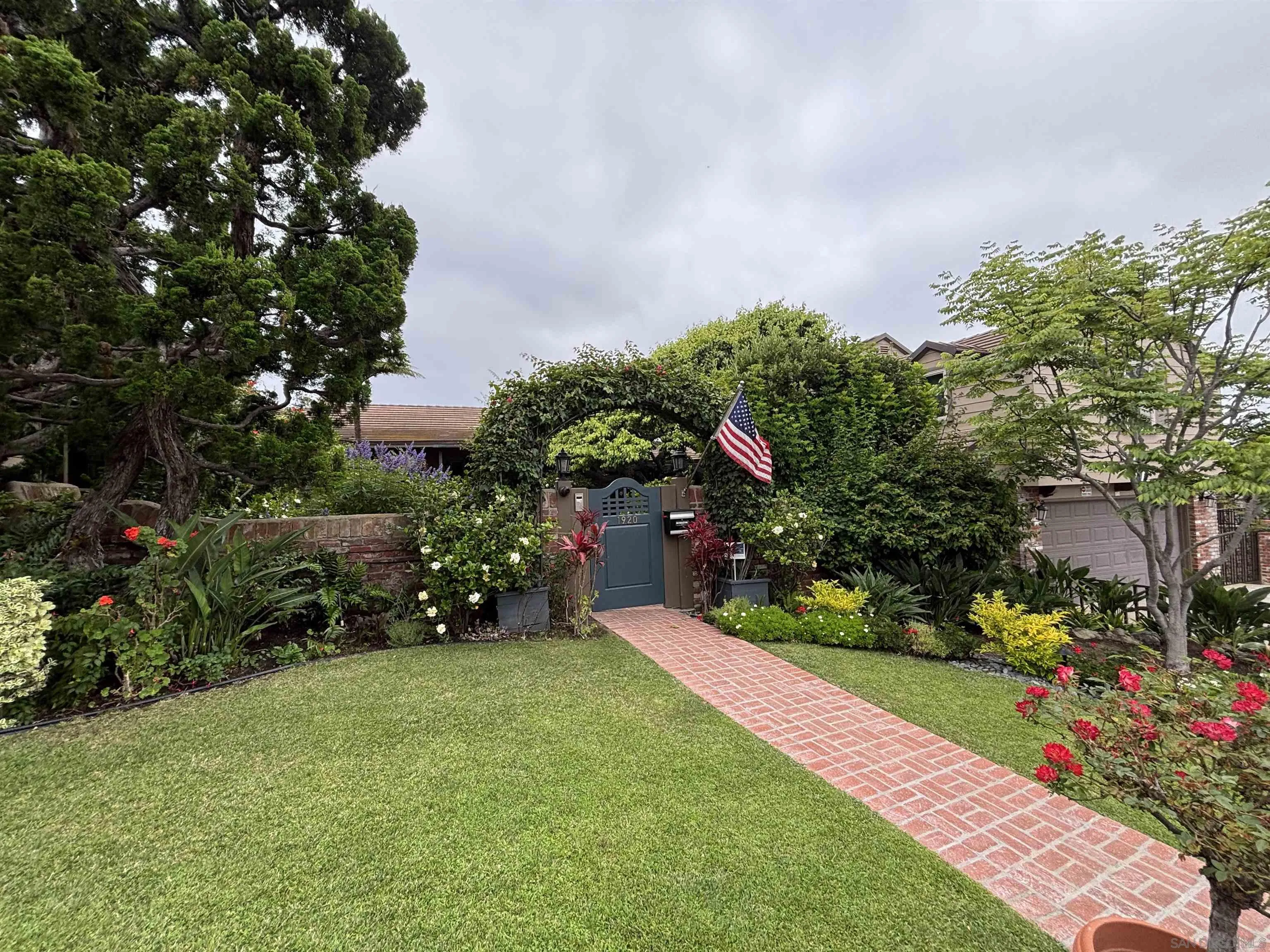 1920 Spindrift Drive La Jolla, CA 92037 - Photo 4 of 45