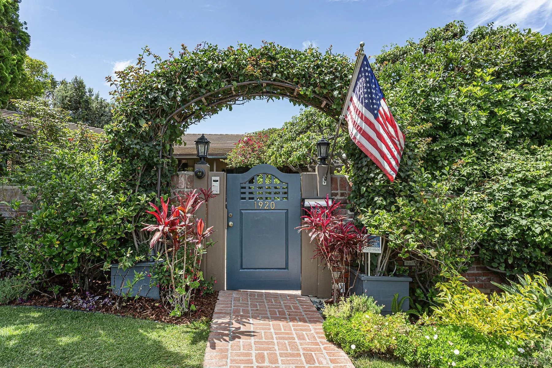 1920 Spindrift Drive La Jolla, CA 92037 - Photo 5 of 45
