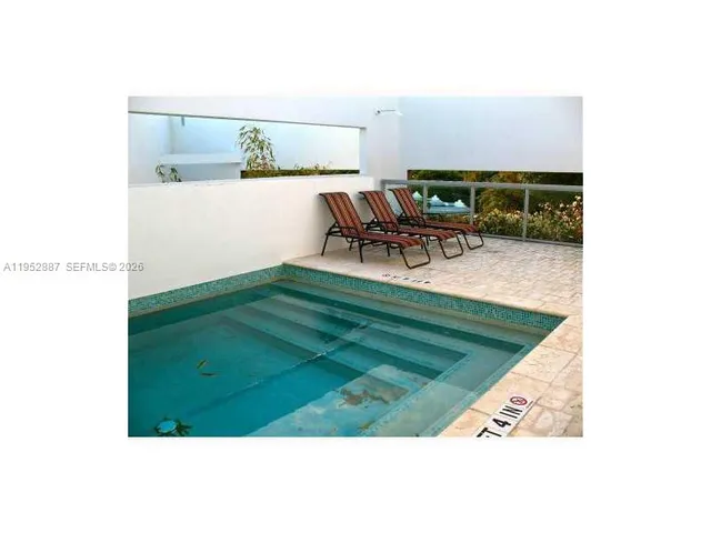 $2,400 | 2694 Inagua Avenue, Unit 303, Coconut Grove, FL 33133