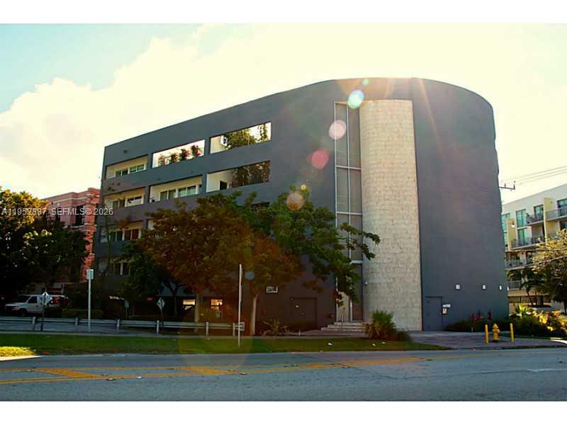 2694 Inagua Avenue, Unit 303 Coconut Grove, FL 33133 - Photo 18 of 18 a front view of a building