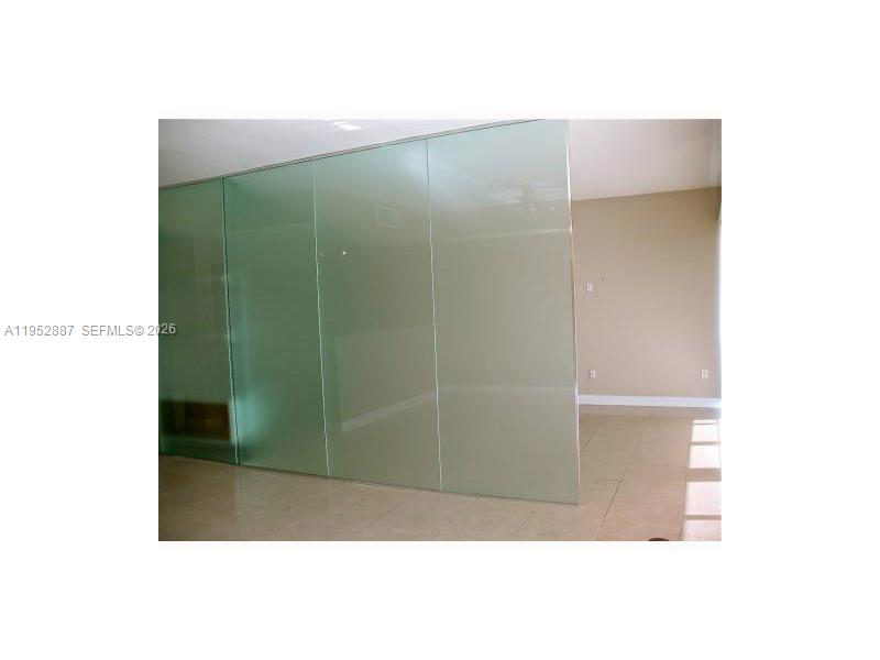 2694 Inagua Avenue, Unit 303 Coconut Grove, FL 33133 - Photo 5 of 18 a bathroom with a shower