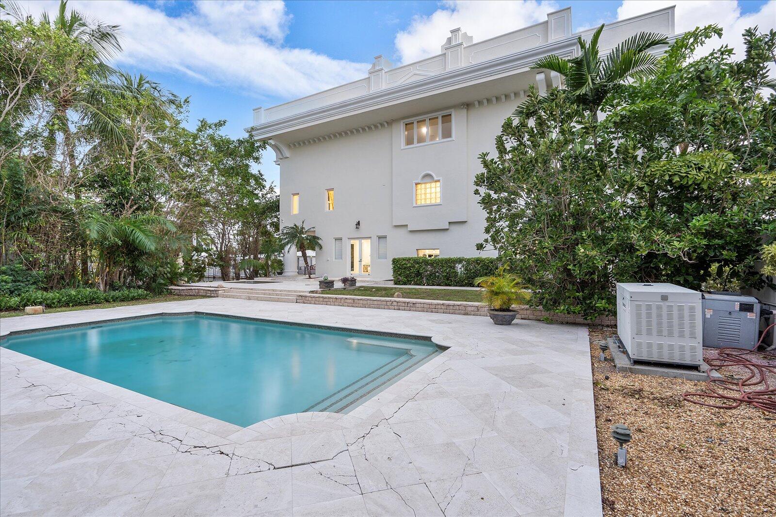 414 Riviera Isle Drive Fort Lauderdale, FL 33301 - Photo 48 of 70 a view of a house with pool and sitting area
