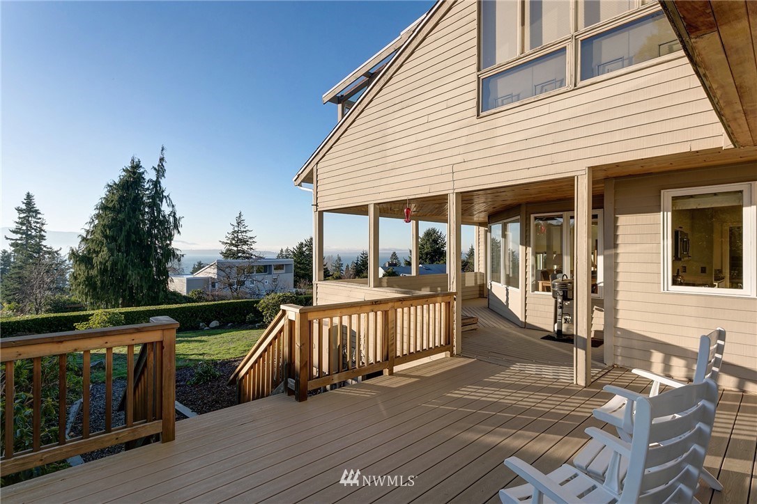 521 Fieldston Road Bellingham, WA 98225 - Photo 3 of 25