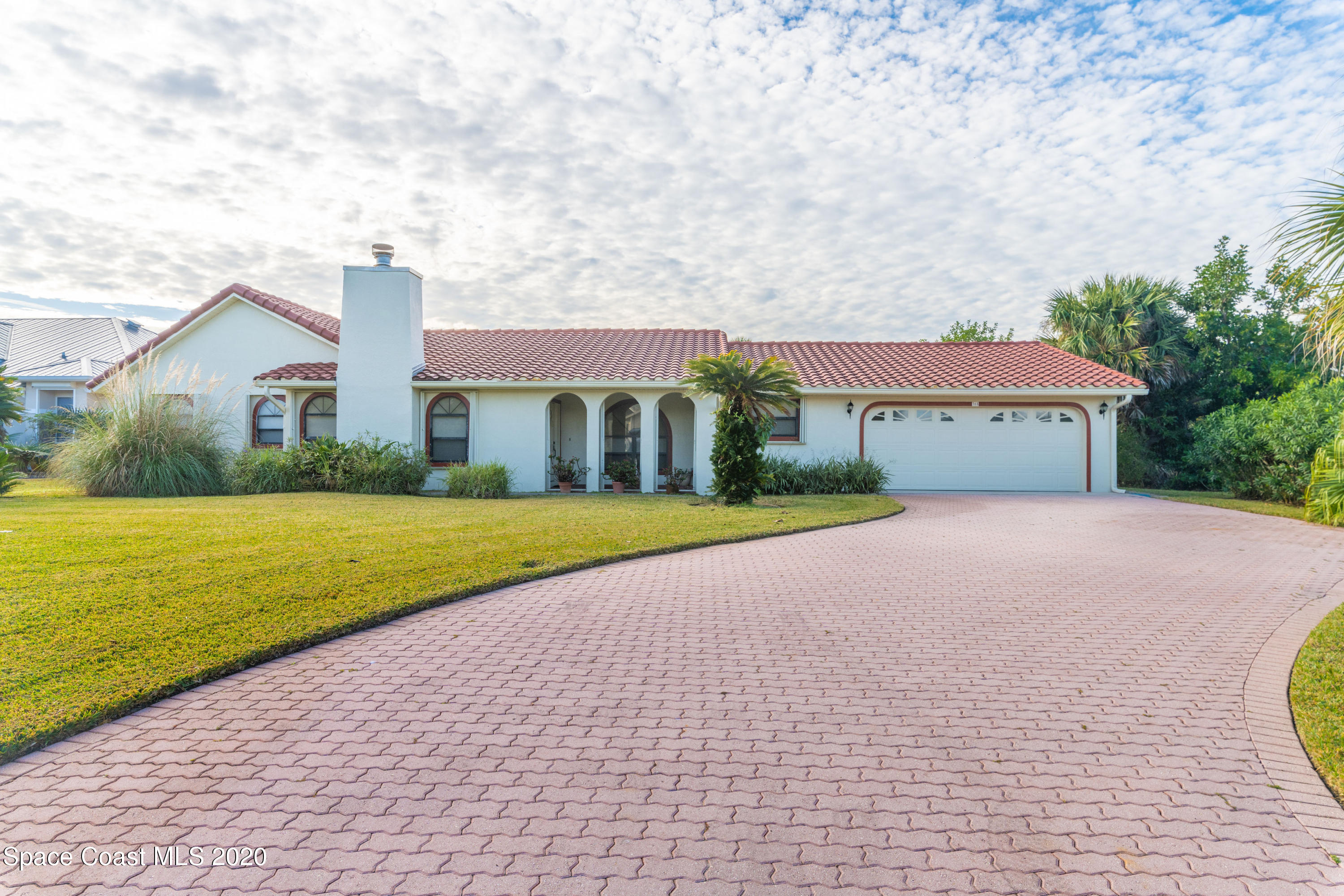 365 Riggs Avenue Melbourne Beach, FL 32951 - Photo 1 of 12 Front
