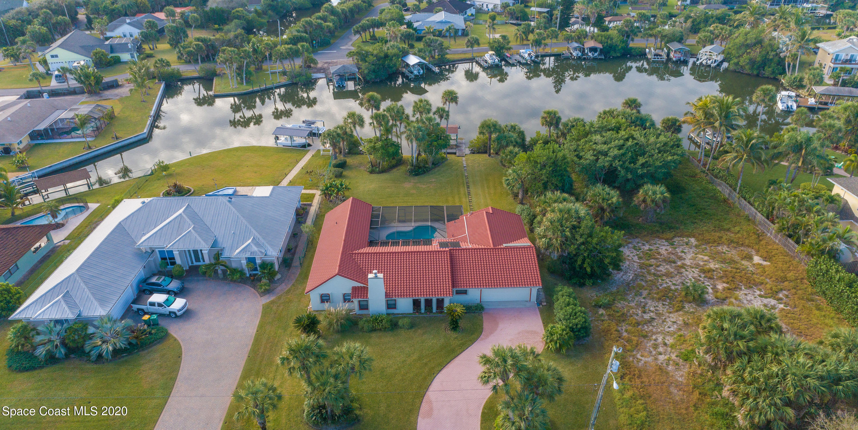 365 Riggs Avenue Melbourne Beach, FL 32951 - Photo 9 of 12 Overview South