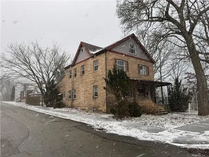 $69,900 | 114 Duquesne Avenue, Trafford, PA 15085