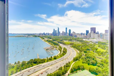 $585,000 | 155 North Harbor Drive, Unit 3102, Chicago, IL 60601