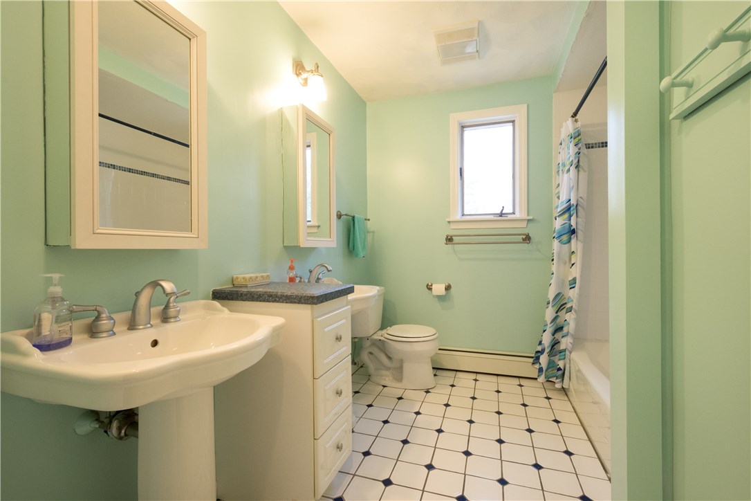 111 Westwind Road South Kingstown, RI 02879 - Photo 18 of 27