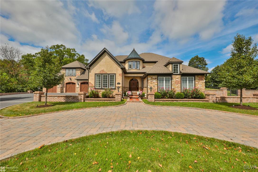 2009 Velvet Trail Hellertown, PA 18055 - Photo 2 of 49