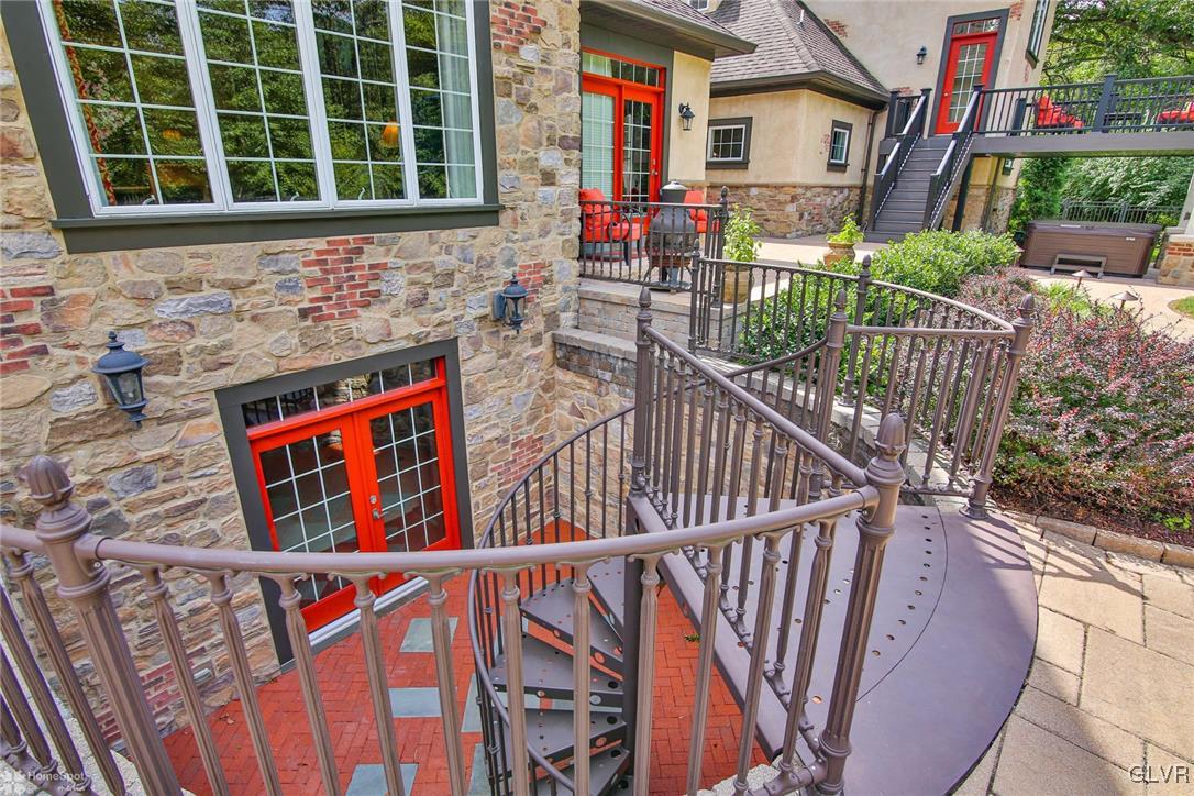 2009 Velvet Trail Hellertown, PA 18055 - Photo 36 of 49