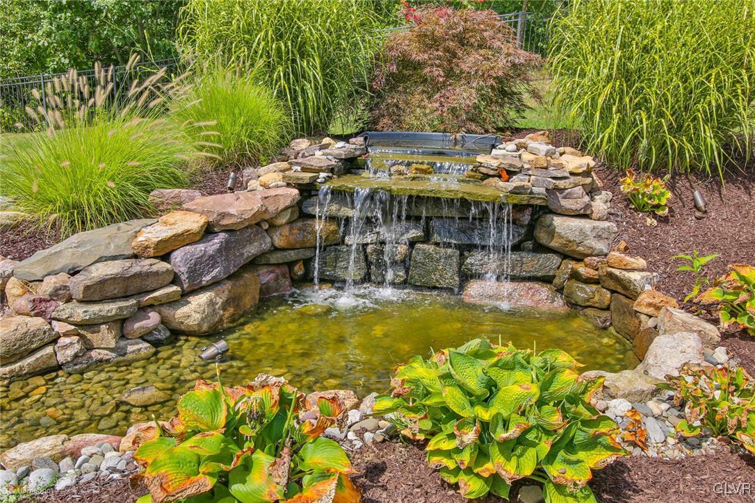 2009 Velvet Trail Hellertown, PA 18055 - Photo 40 of 49