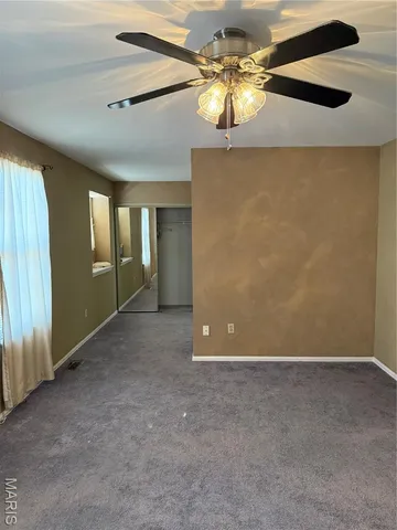 $140,000 | 305 Sturbridge Village Drive, Hazelwood, MO 63042