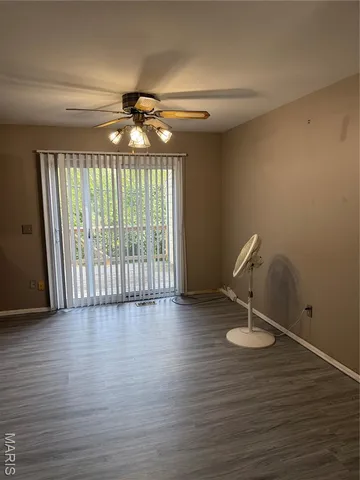 $140,000 | 305 Sturbridge Village Drive, Hazelwood, MO 63042