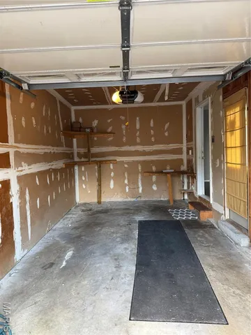 $140,000 | 305 Sturbridge Village Drive, Hazelwood, MO 63042