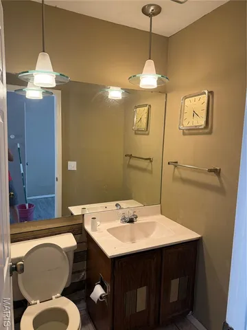 $140,000 | 305 Sturbridge Village Drive, Hazelwood, MO 63042