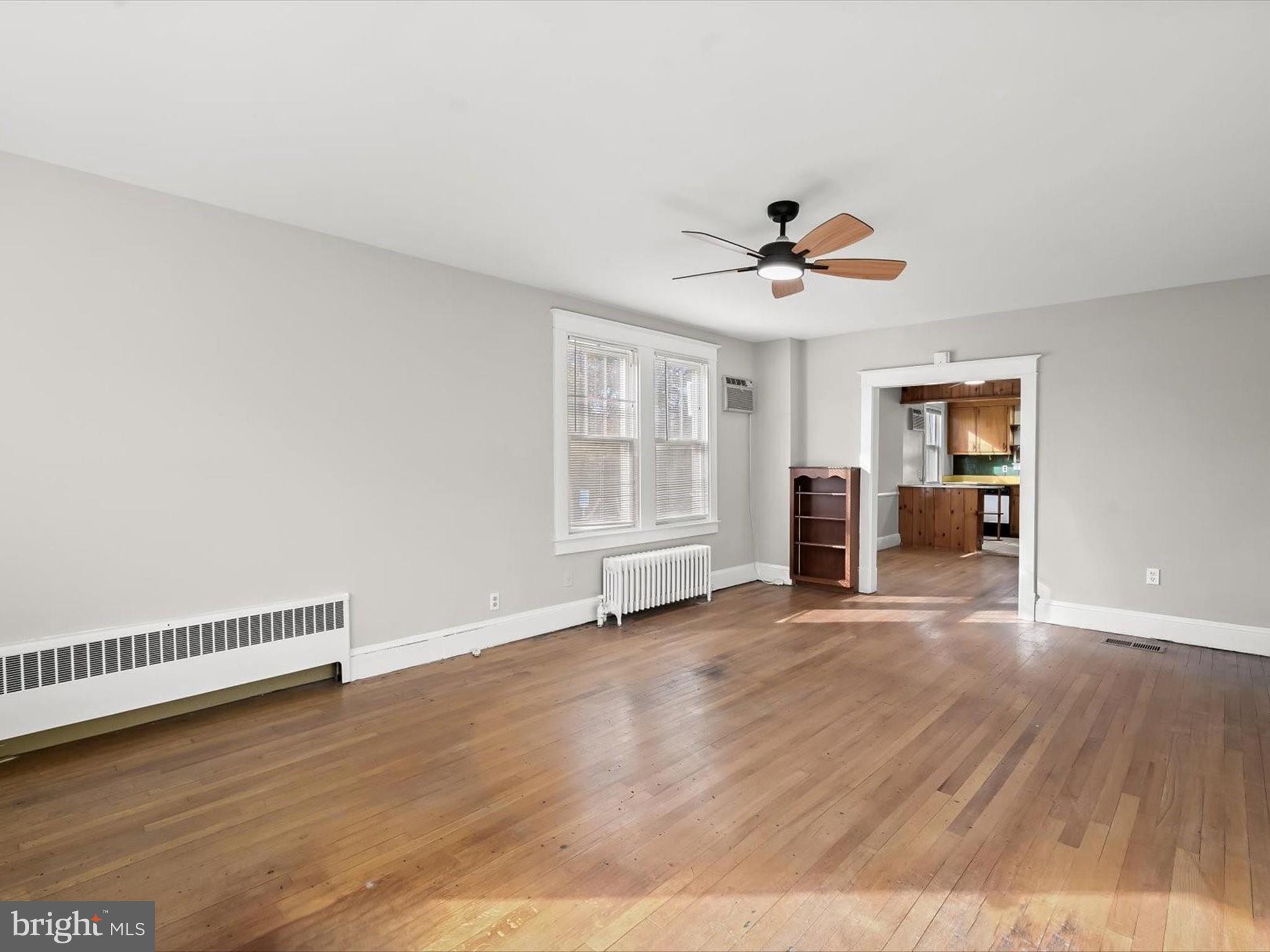 24600 Woodfield Road Damascus, MD 20872 - Photo 13 of 60 Living Room - Hardwood Floors