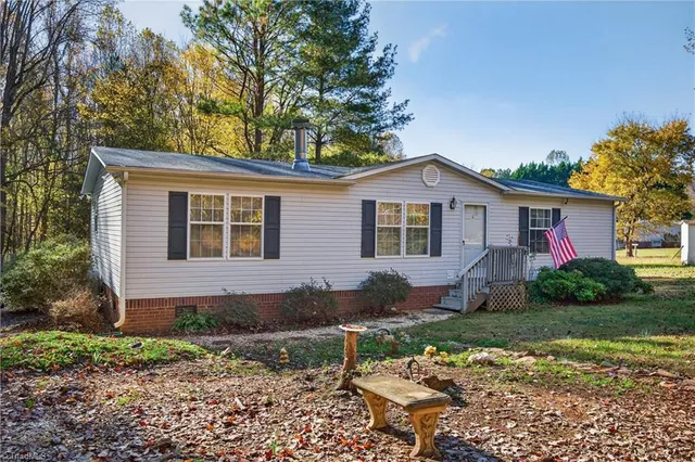 $209,900 | 927 Pike Road, Siler City, NC 27344