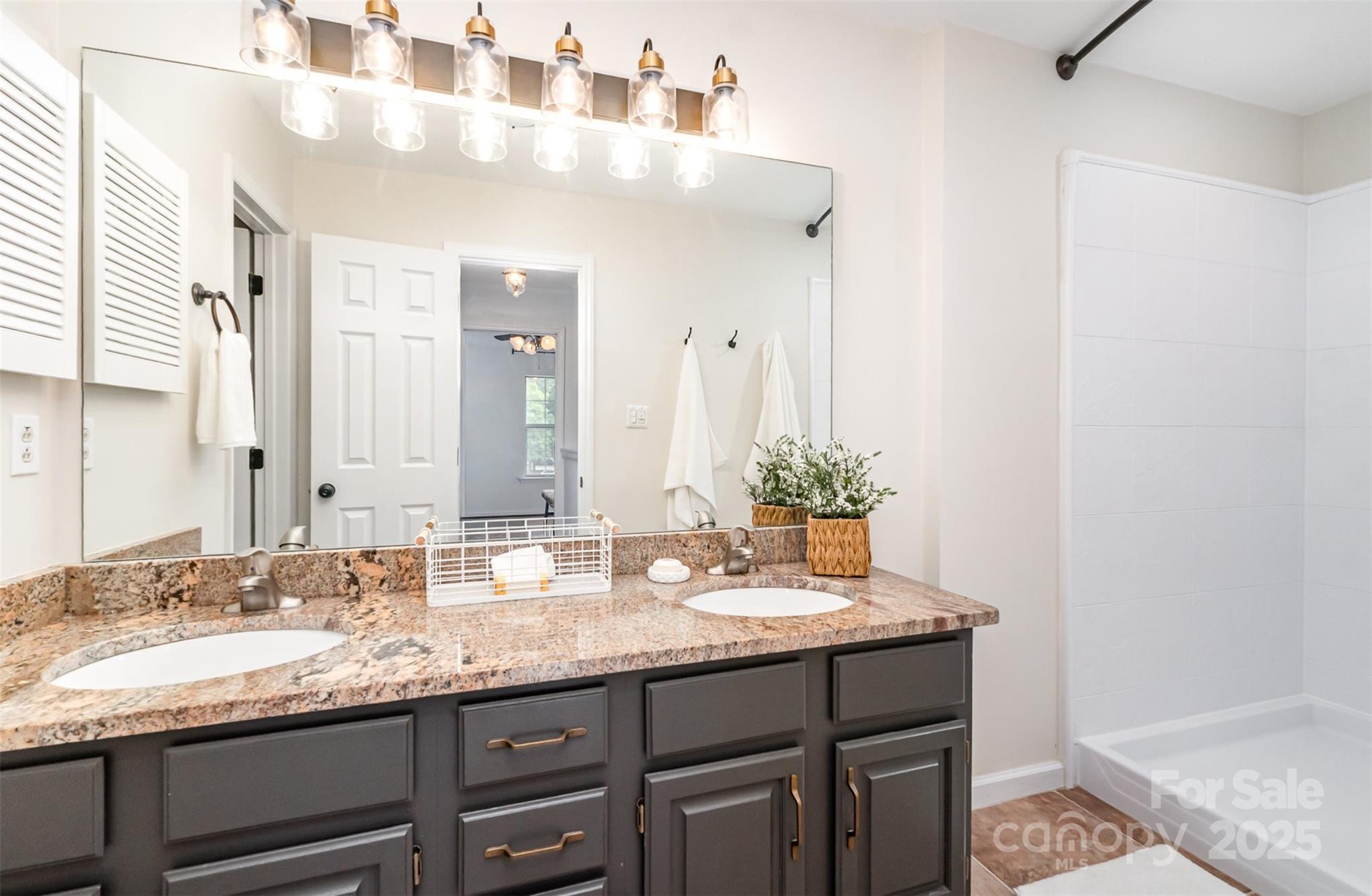 5011 Sharon Road, Unit B Charlotte, NC 28210 - Photo 13 of 24 Gallery Image 13
