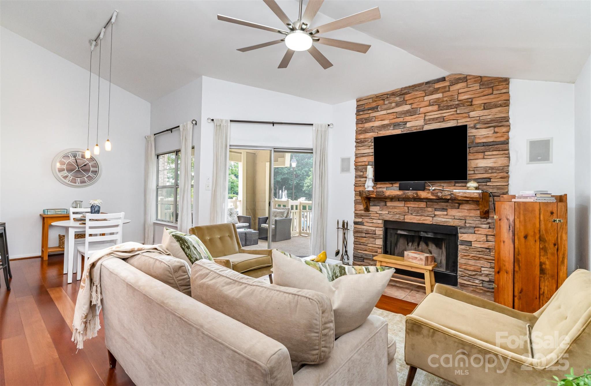 5011 Sharon Road, Unit B Charlotte, NC 28210 - Photo 3 of 24 Gallery Image 3