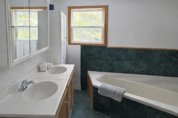 $1,250,000 | 24 Martins Lane, Glenburn, ME 04401