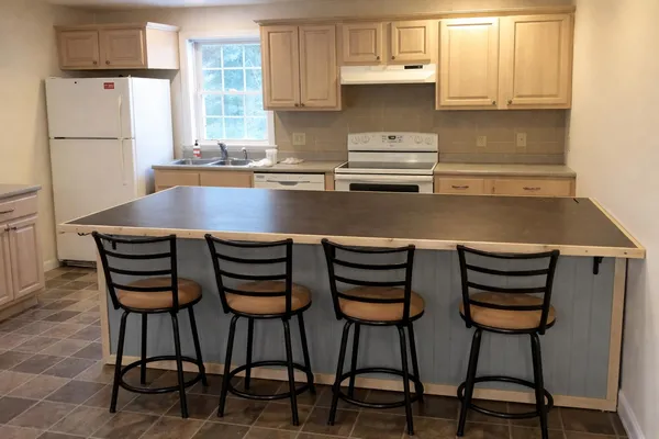 $1,250,000 | 24 Martins Lane, Glenburn, ME 04401