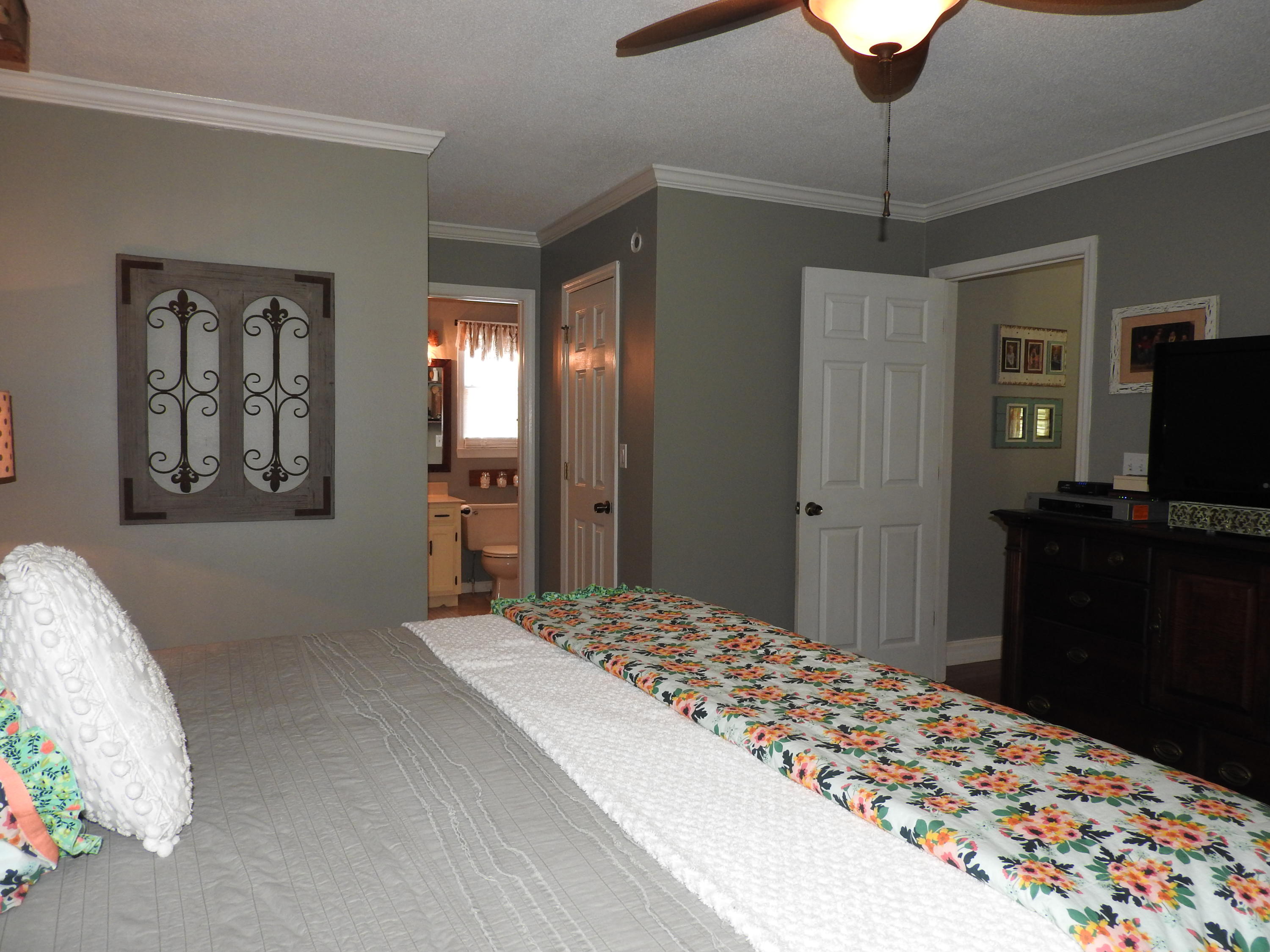 161 Potter Place Road Northwest Charleston, TN 37310 - Photo 18 of 53 MASTER BEDROOM