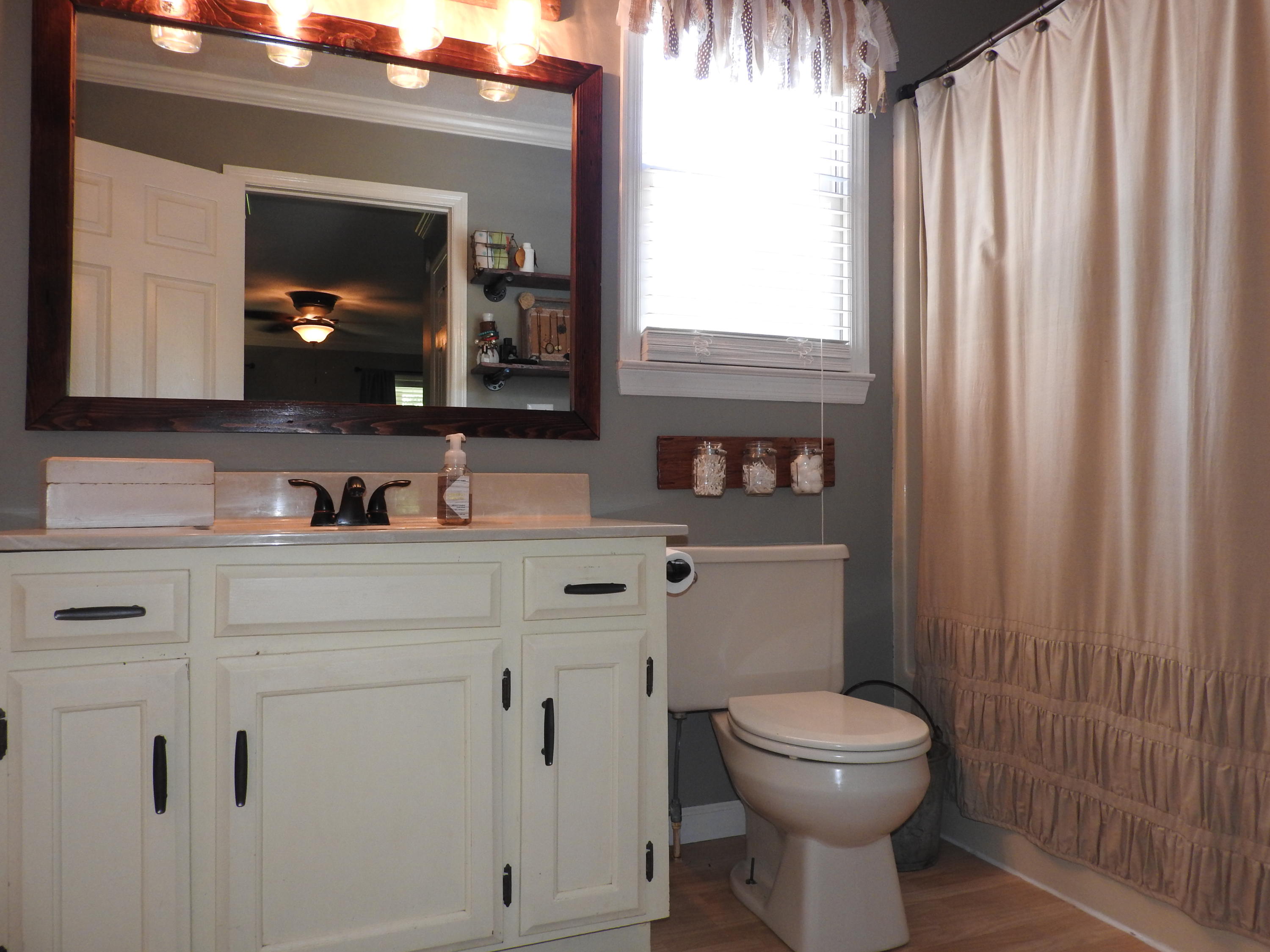 161 Potter Place Road Northwest Charleston, TN 37310 - Photo 19 of 53 MASTER BATH