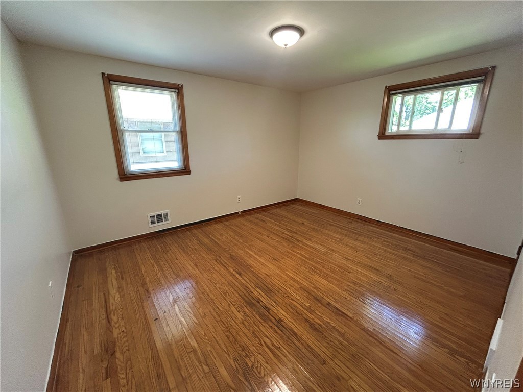 1835 Military Road Tonawanda, NY 14217 - Photo 21 of 28
