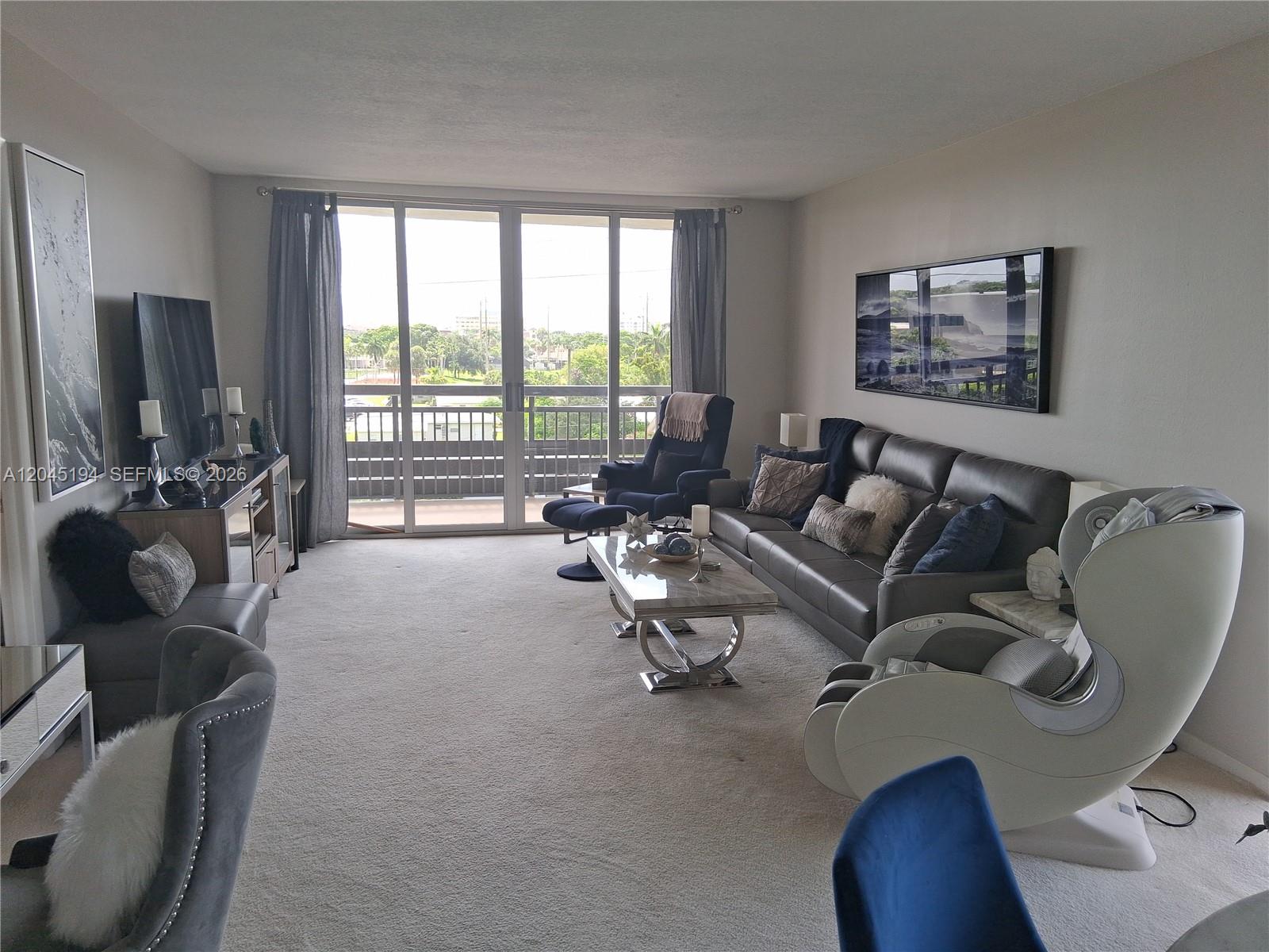 555 Northwest 4th Avenue, Unit 4250 Boca Raton, FL 33432 - Photo 4 of 21 Impact Windows