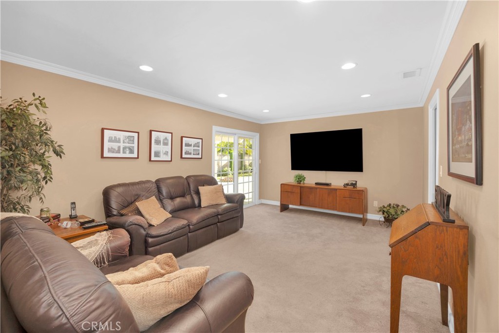 12111 Reagan Street Los Alamitos, CA 90720 - Photo 17 of 35