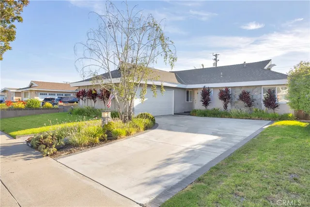 $1,658,000 | 12111 Reagan Street, Los Alamitos, CA 90720