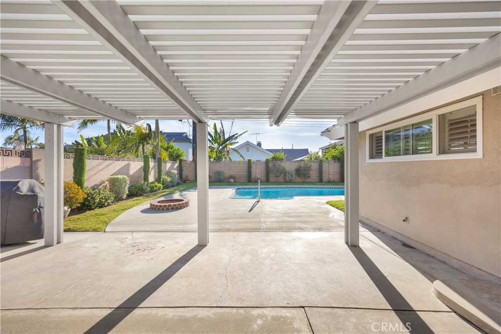 12111 Reagan Street Los Alamitos, CA 90720 - Photo 26 of 35